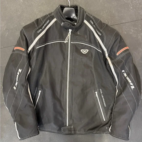 Black Performance Motorcycle Jacket - Picture 8 of 10